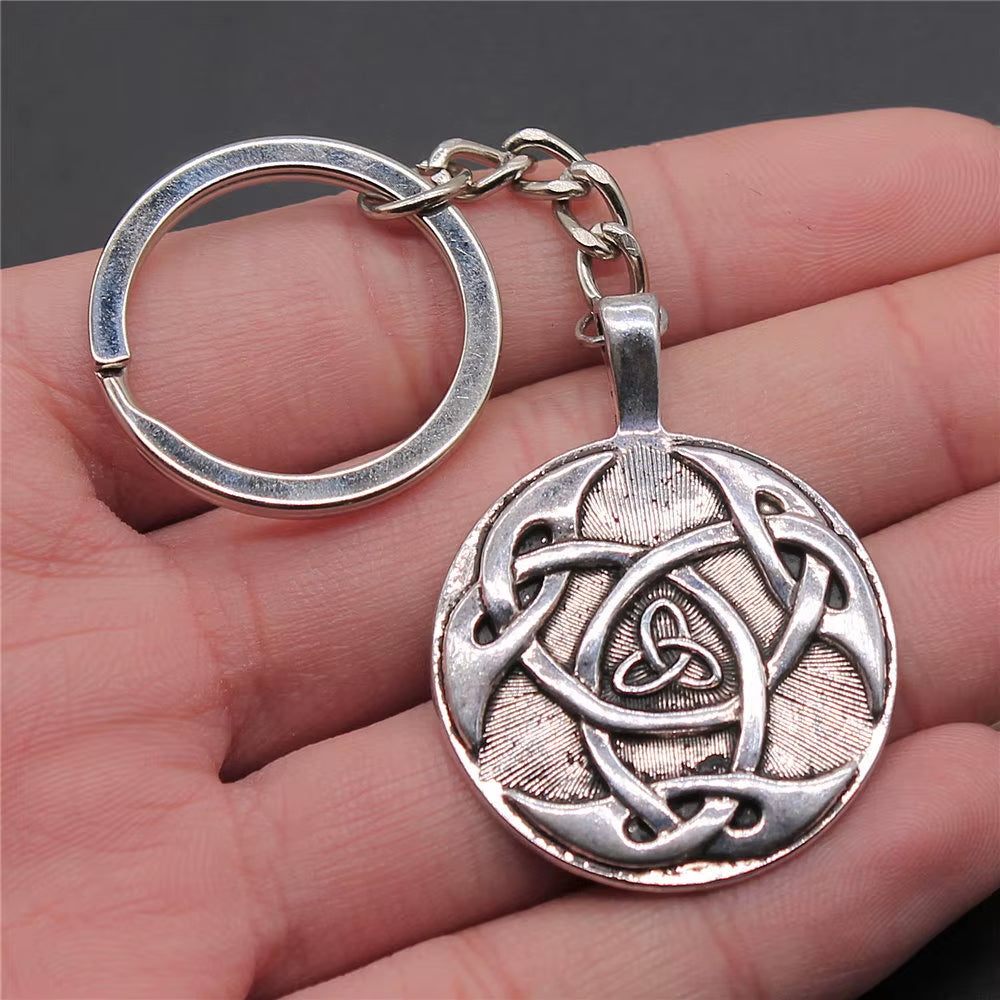 1 Piece Keychain Celtic and Eye of Horus Key-Rings Fashion Hot Sale Key Chain Women Keyring Key-Rings