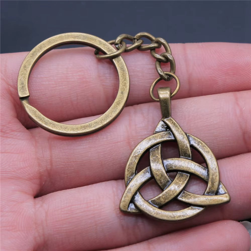 1 Piece Keychain Celtic and Eye of Horus Key-Rings Fashion Hot Sale Key Chain Women Keyring Key-Rings