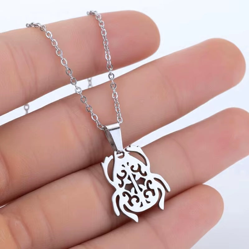 Stainless Steel Ancient Egyptian Scarab Pendant Necklace Choker for Women Statement Choker Necklace Vintage Jewelry Gift