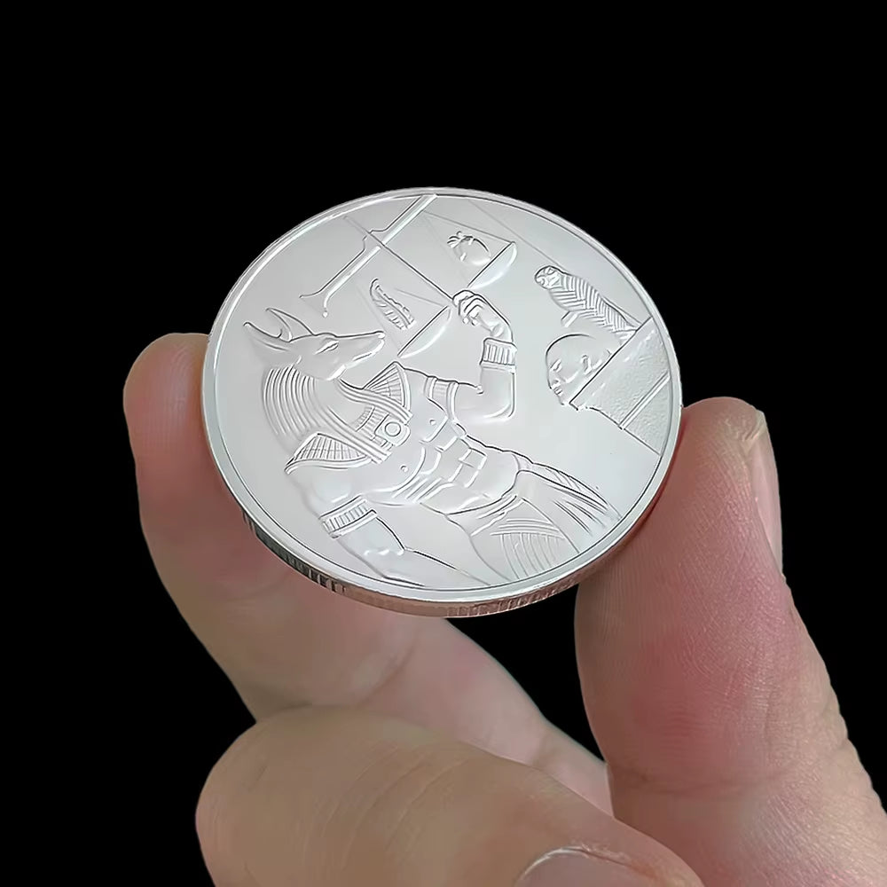 Ancient Egypt Anubis the God of Death Gold/Silver Plated Coin Pyramid Dieb Pattern Commemorative Value Token Coin