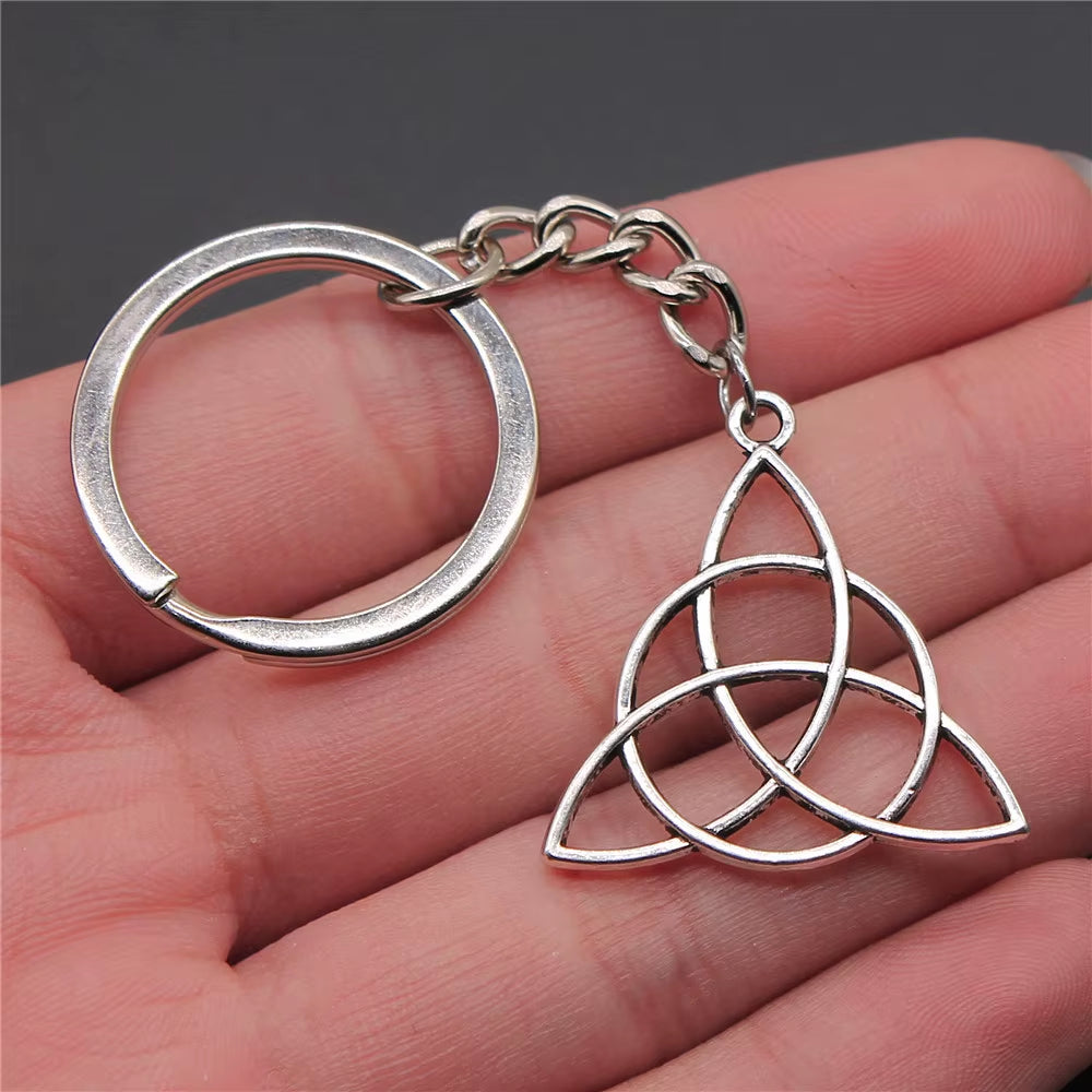 1 Piece Keychain Celtic and Eye of Horus Key-Rings Fashion Hot Sale Key Chain Women Keyring Key-Rings